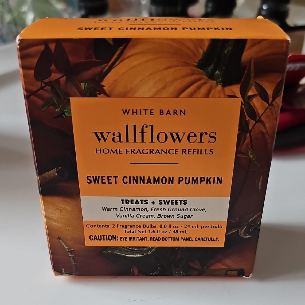 White Barn Sweet Cinnamon Pumpkin Wallflowers Refills